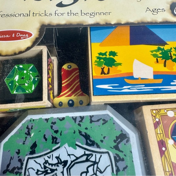 NWT. Melissa & Doug Discovery Magic Set with 4 Classic Tricks, Solid-Wood - Picture 10 of 10